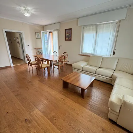 Apartman Casa Lucia *